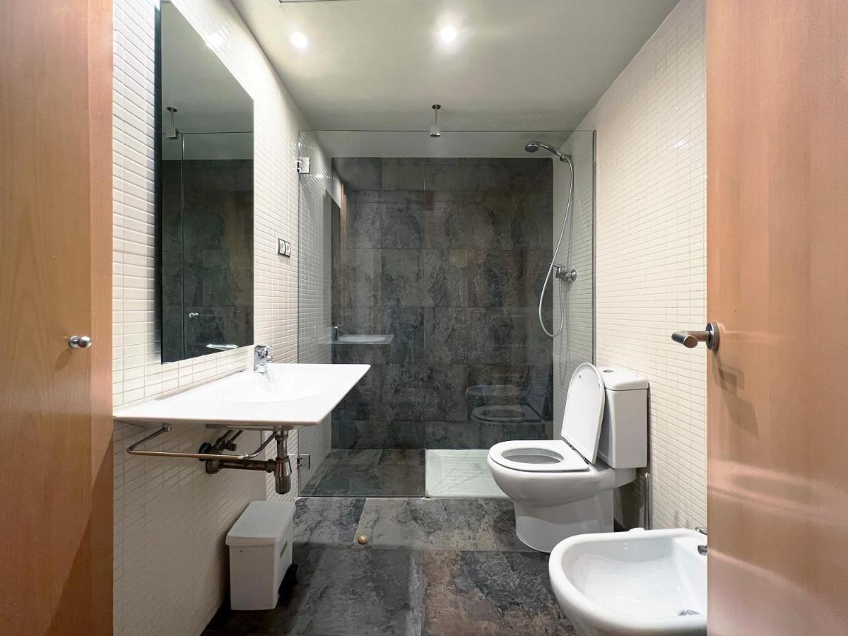 Stay U-Nique Apartments Venecuela Barcelona Bagian luar foto